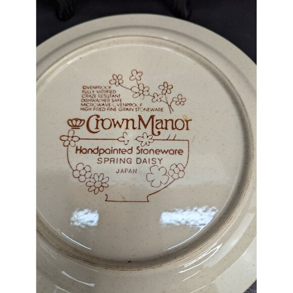 Crown Manor Handpainted Stoneware Spring Daisy 10 1/2" Dinner Plate Set of 2 - Picture 7 of 7